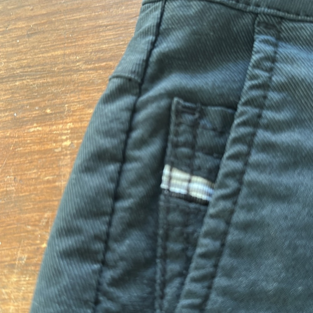 Travis Mathew shorts - Picture 2 of 6